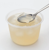 Cốc chè dừa dầm kèm thìa